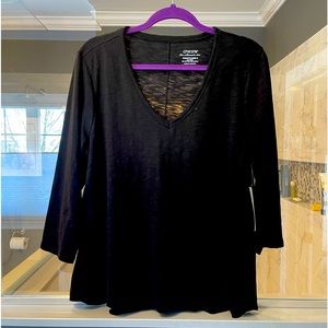 Black Chico’s v neck t shirt